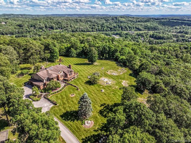 16 Reynwood Drive, Brewster, NY 10509