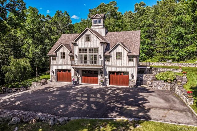 16 Reynwood Drive, Brewster, NY 10509