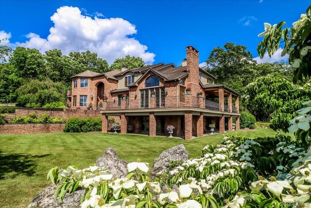 16 Reynwood Drive, Brewster, NY 10509