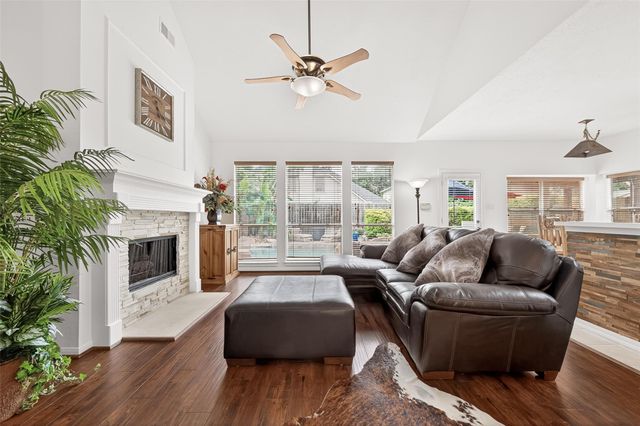 1510 Alma Court, Richmond, TX 77406