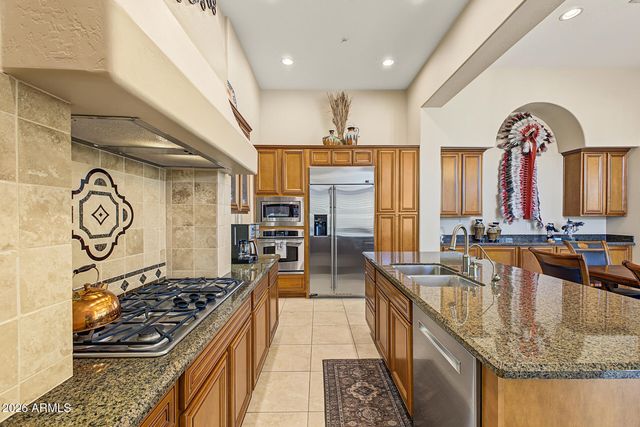 13036 W FETLOCK Trail, Peoria, AZ 85383