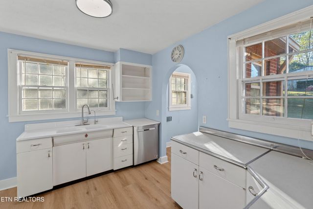 1575 Thompson Creek Rd, Morristown, TN 37813