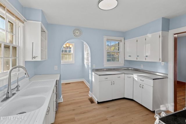 1575 Thompson Creek Rd, Morristown, TN 37813