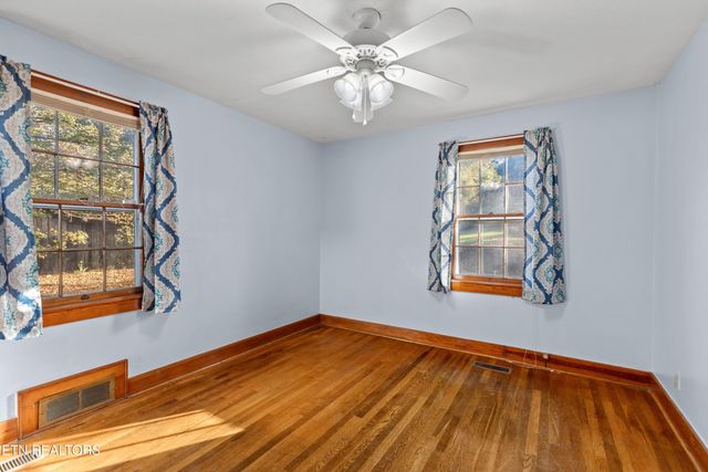 1575 Thompson Creek Rd, Morristown, TN 37813