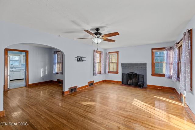 1575 Thompson Creek Rd, Morristown, TN 37813