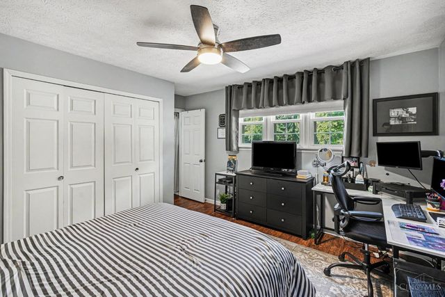 1326 Pennsbury Drive, Green Twp, OH 45238