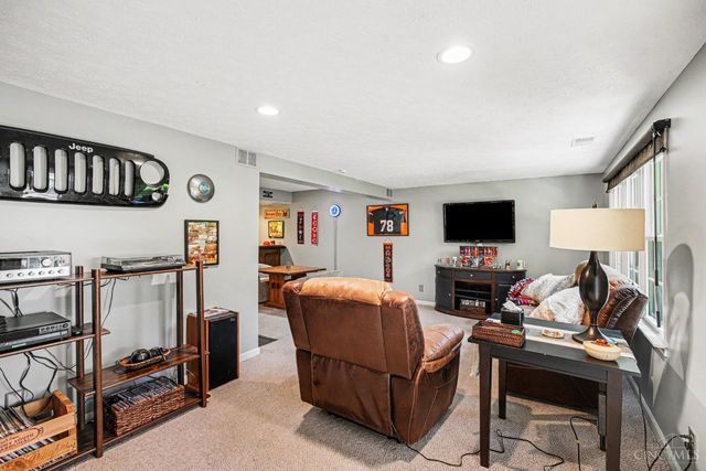 1326 Pennsbury Drive, Green Twp, OH 45238