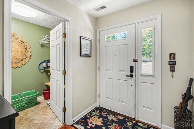 1326 Pennsbury Drive, Green Twp, OH 45238