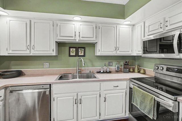1326 Pennsbury Drive, Green Twp, OH 45238