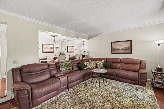 1326 Pennsbury Drive, Green Twp, OH 45238