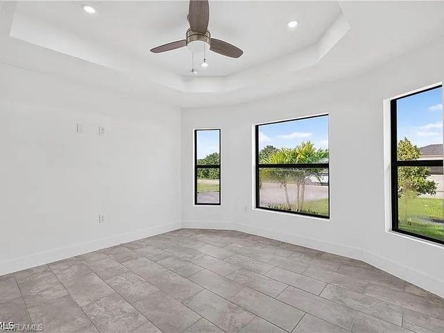 4688 Golfview BLVD, Lehigh Acres, FL 33973