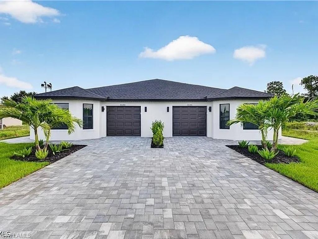 4688 Golfview BLVD, Lehigh Acres, FL 33973