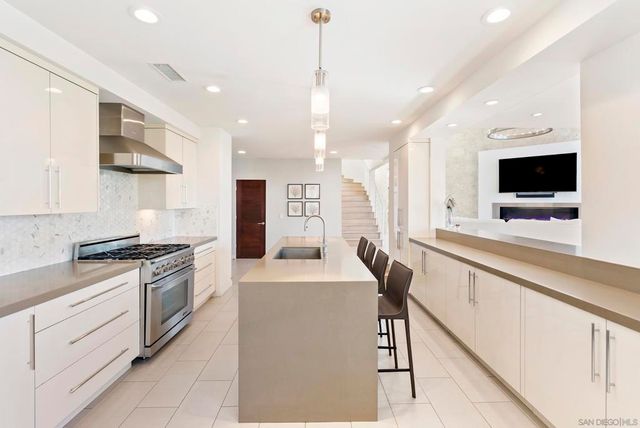 13721 Pine Needles, Del Mar, CA 92014