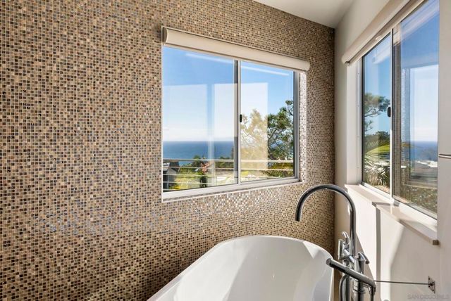 13721 Pine Needles, Del Mar, CA 92014