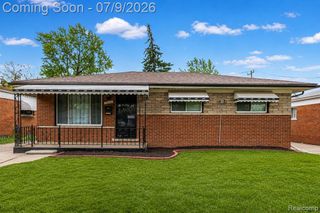 7218 Superior, Center Line, MI 48015