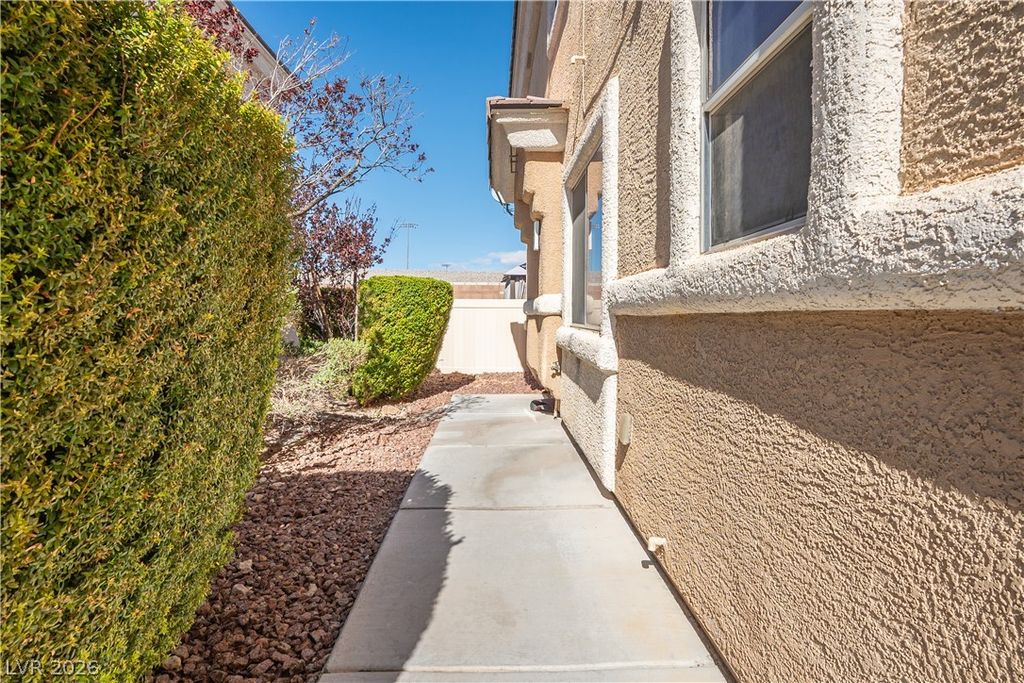 6665 Lookout Lodge Lane 3, North Las Vegas, NV 89084 — photo 3