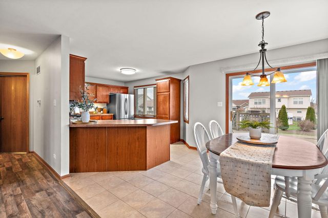 10396 Adler Cove, St. John, IN 46373