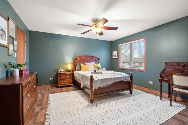 10396 Adler Cove, St. John, IN 46373