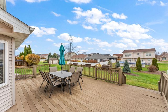 10396 Adler Cove, St. John, IN 46373