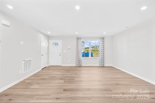 129 Basildon Street 3, Lancaster, SC 29720