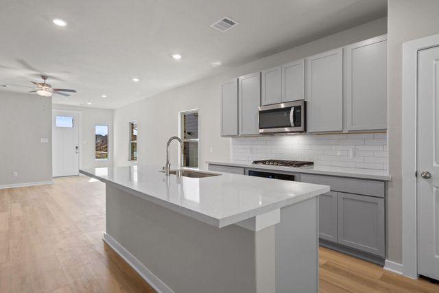 12163 Ridge Top Drive, Conroe, TX 77304