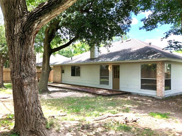 15650 Pebble Lake Drive, Houston, TX 77095