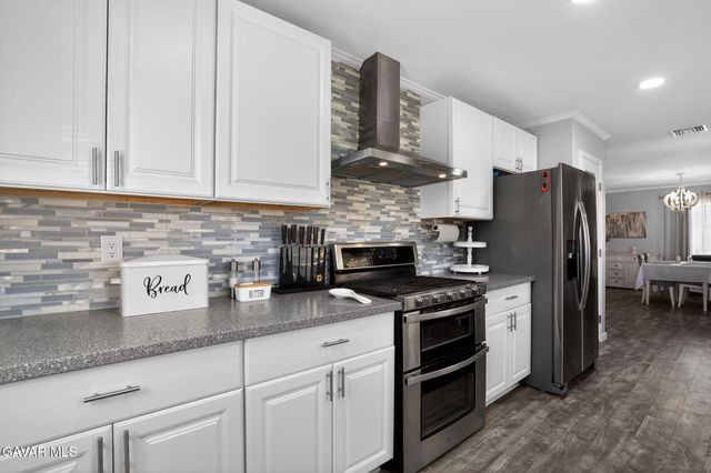 44423 Kingtree Avenue, Lancaster, CA 93534