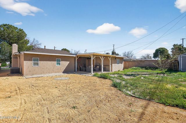 44423 Kingtree Avenue, Lancaster, CA 93534