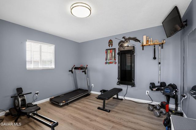 44423 Kingtree Avenue, Lancaster, CA 93534