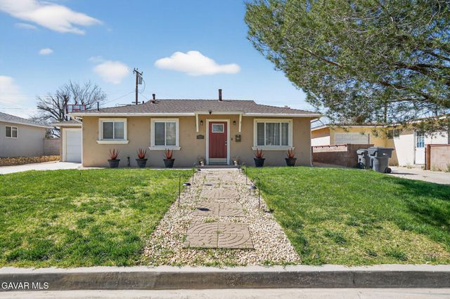 44423 Kingtree Avenue, Lancaster, CA 93534