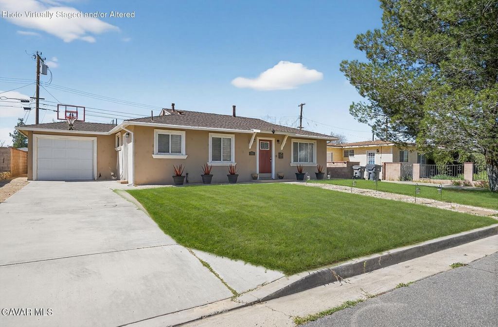 44423 Kingtree Avenue, Lancaster, CA 93534