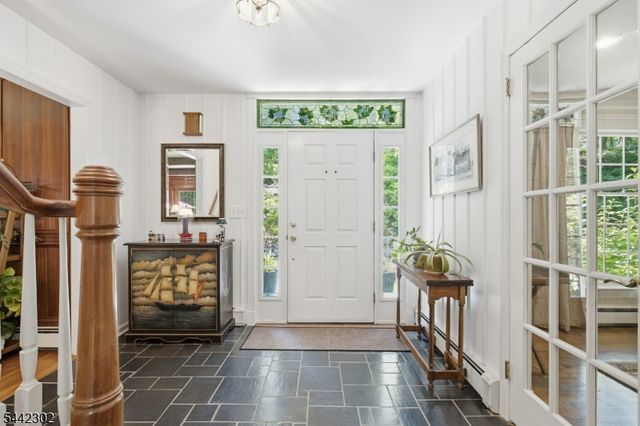75 Green Hill Rd, Kinnelon Boro, NJ 07405