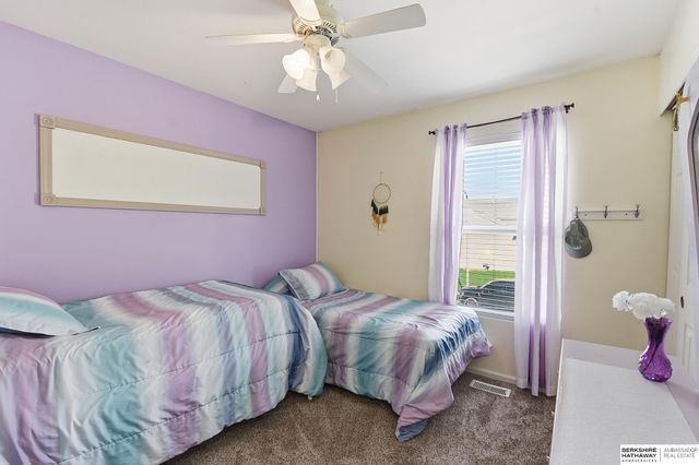 7928 S 161st Terrace, Omaha, NE 68136
