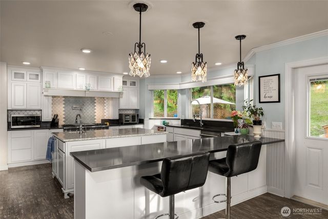 811 Fox Hollow Road, Sequim, WA 98382