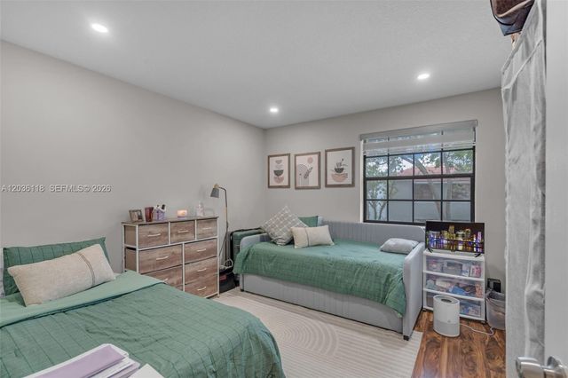 12026 NW 11th St 12026, Pembroke Pines, FL 33026