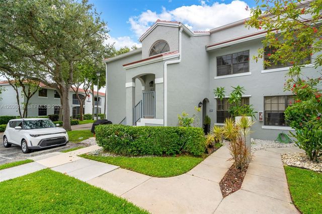 12026 NW 11th St 12026, Pembroke Pines, FL 33026