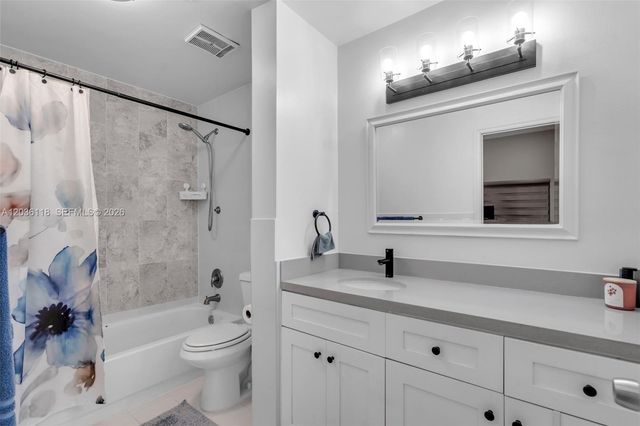 12026 NW 11th St 12026, Pembroke Pines, FL 33026