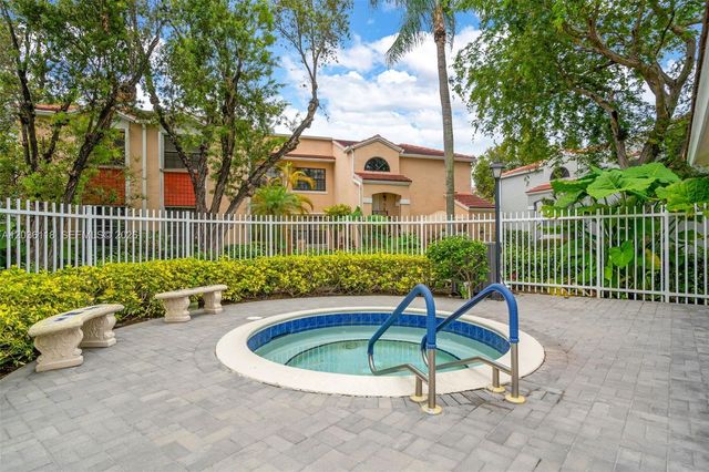 12026 NW 11th St 12026, Pembroke Pines, FL 33026