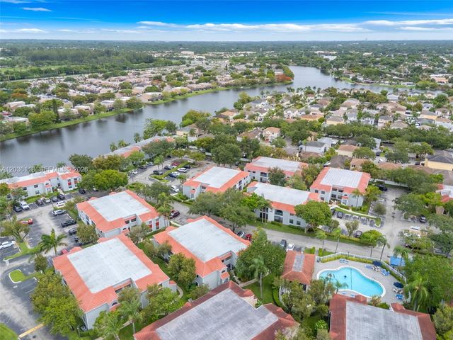 12026 NW 11th St 12026, Pembroke Pines, FL 33026