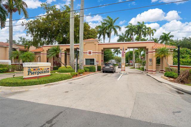 12026 NW 11th St 12026, Pembroke Pines, FL 33026