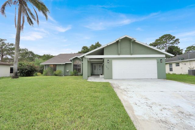 362 SE Crosspoint Drive, Port St. Lucie, FL 34983