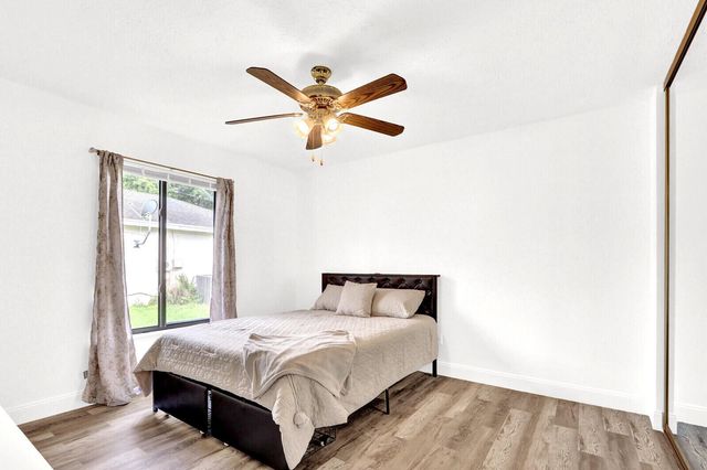 362 SE Crosspoint Drive, Port St. Lucie, FL 34983