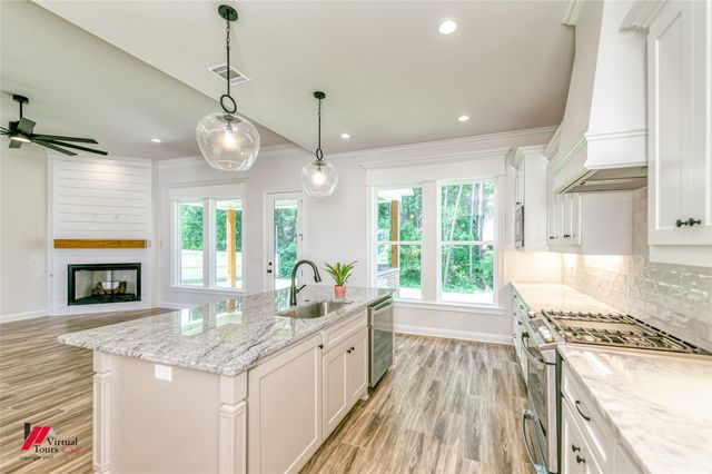 53 Turtle Creek Drive, Benton, LA 71006