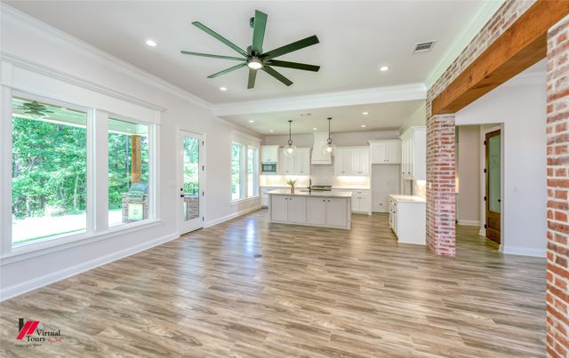 53 Turtle Creek Drive, Benton, LA 71006