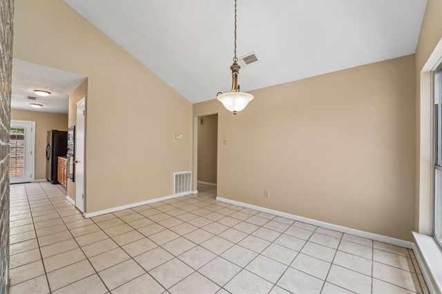2015 Creek Valley Lane, Sugar Land, TX 77478