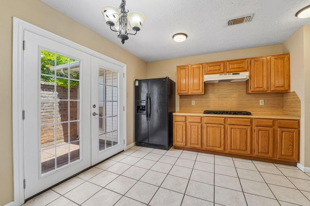 2015 Creek Valley Lane, Sugar Land, TX 77478