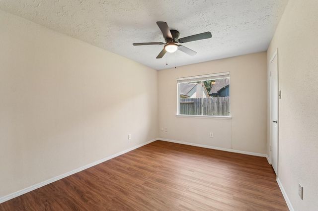 2015 Creek Valley Lane, Sugar Land, TX 77478