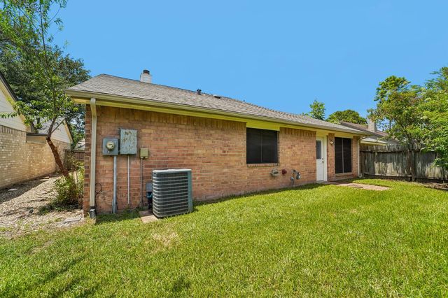 2015 Creek Valley Lane, Sugar Land, TX 77478