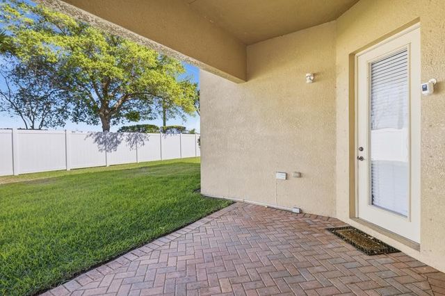 9911 E Verona Circle, Vero Beach, FL 32966