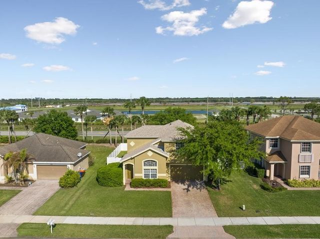 9911 E Verona Circle, Vero Beach, FL 32966